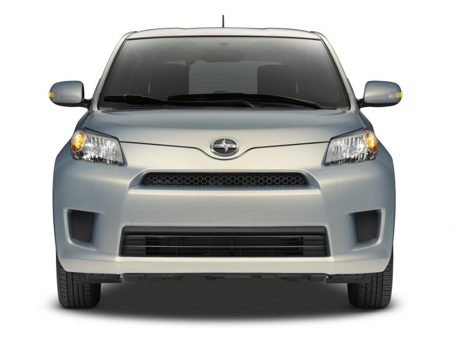  Scion xD 10 Series 2013 года  (фото 4 из 10)